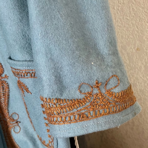 Vintage 1980s India Kashmiri dressing gown/coat . Pure wool, hand embroidery. - Picture 7 of 7